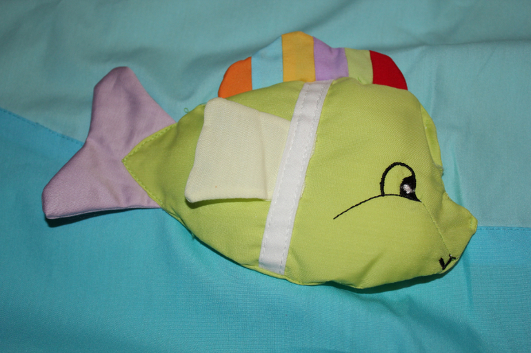 Надо сшить детское одеяло