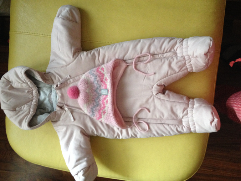 Комбинезон для девочки 0-3 месяца (56-62 см)+ шапочка