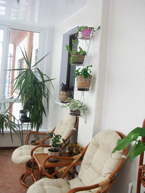 Подставки для большого количества цветов в любой уголок России почтой!