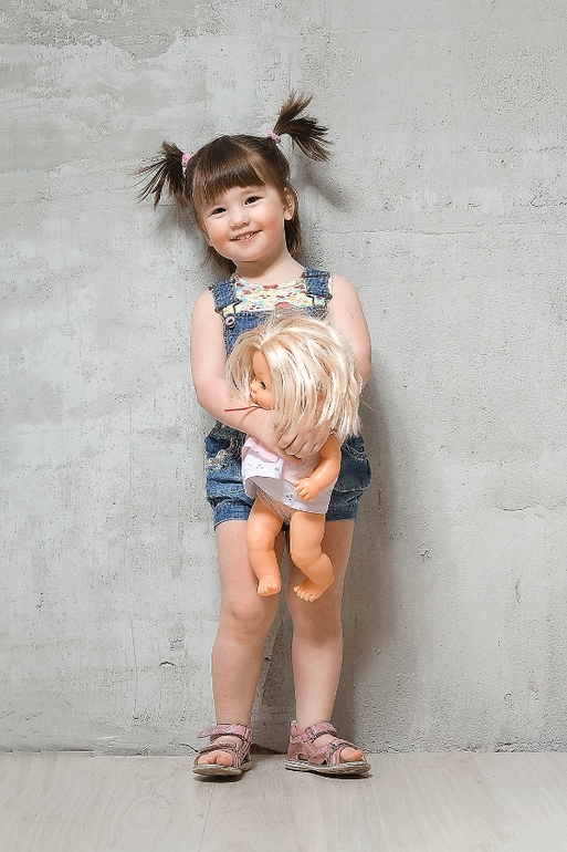 Выбрались в фотостудию или продам родину за косметику :)