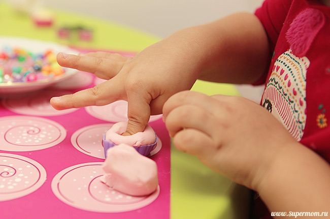 Пир из самодельного пластилина