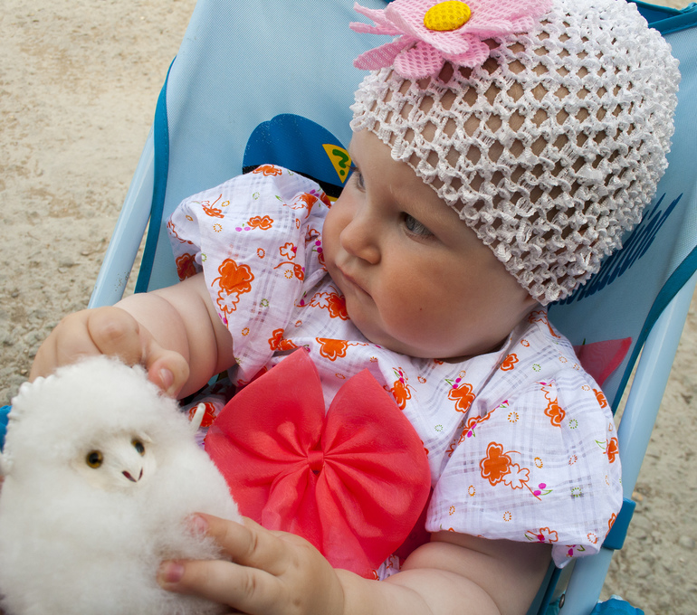 Цветные гвоздики и другие игры