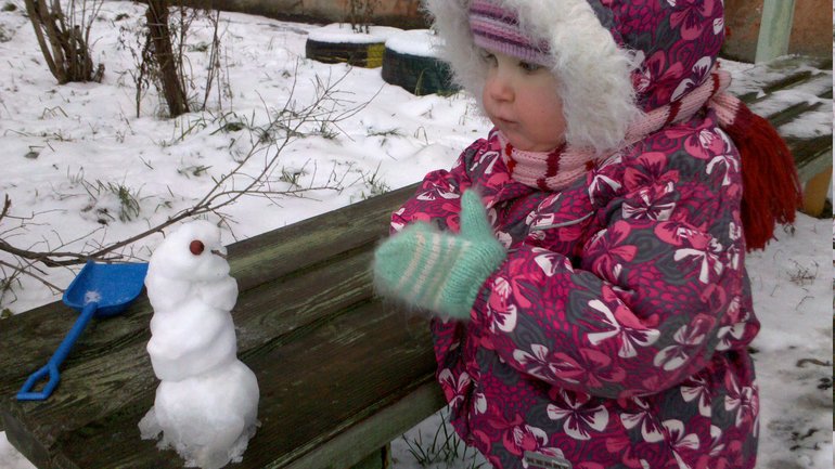 Первый снеговик...