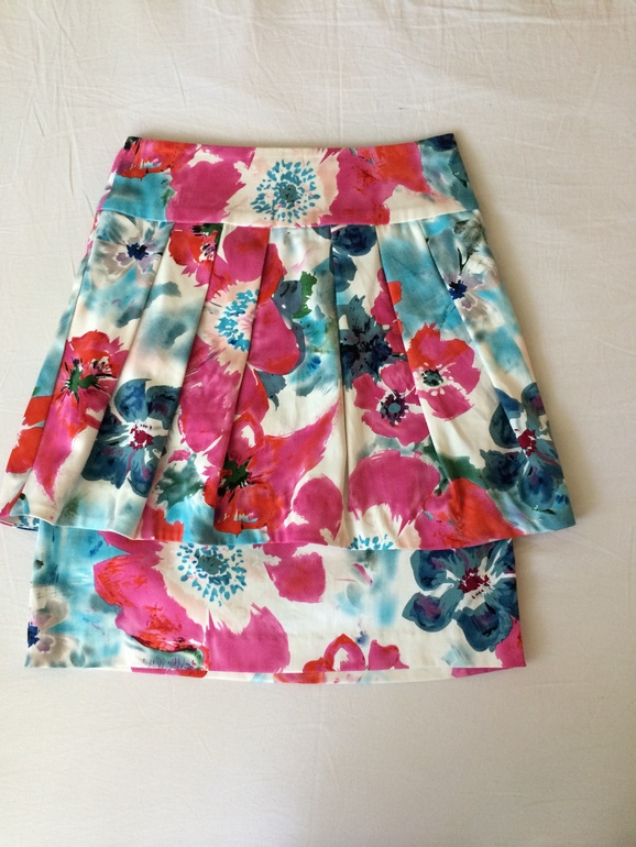 Одежда 42-44-46 новая и в идеале. Дешево.