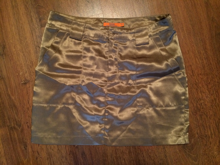 Одежда 42-44-46 новая и в идеале. Дешево.