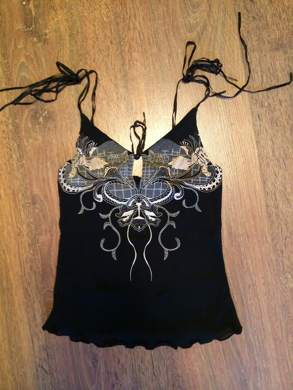 Одежда 42-44-46 новая и в идеале. Дешево.