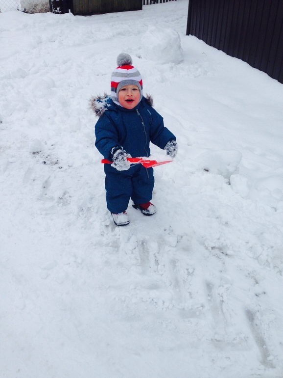 С горки на ледянке