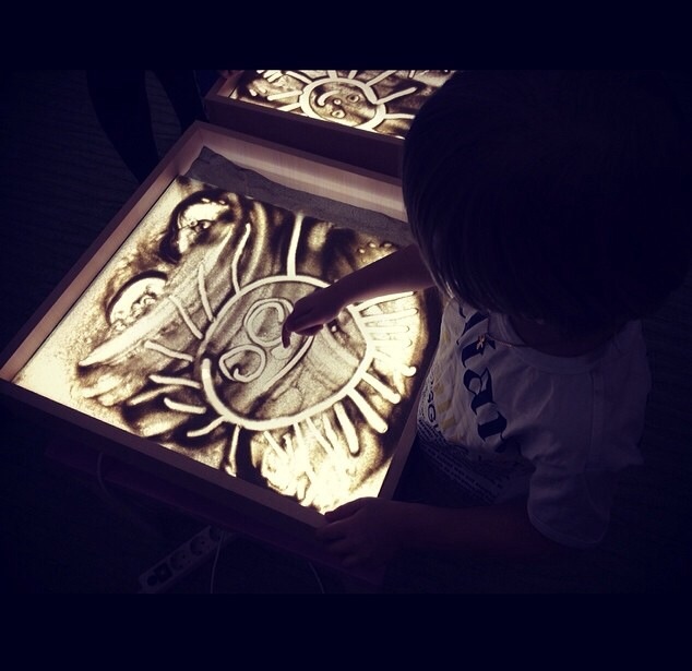 Рисование на песке