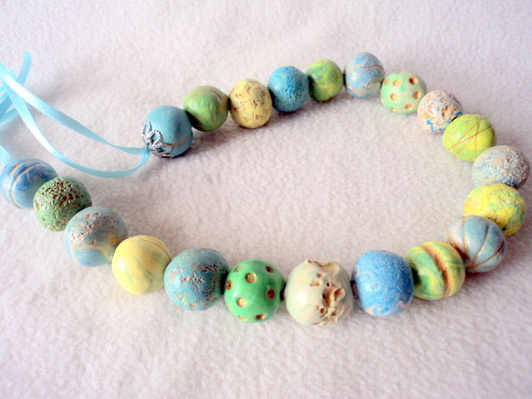 я его слепила из того, что было