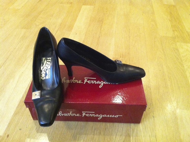 Туфли оригинал Salvatore Ferragamo 36-36,5 рр б/у пару раз - 4500 руб