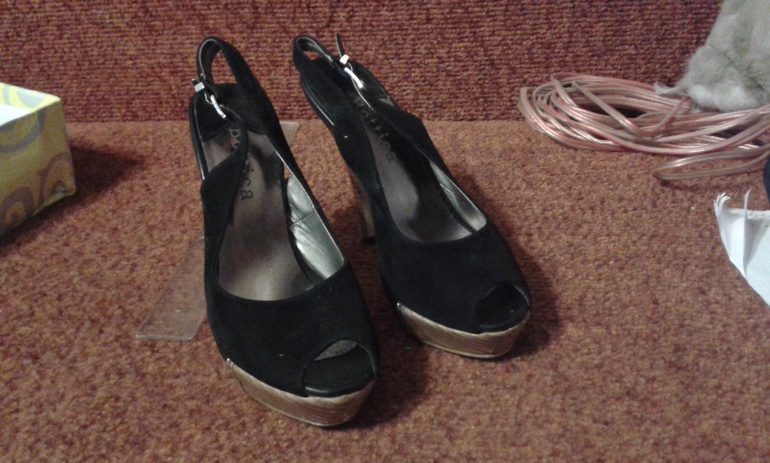 Обувь 36- 37 р новая и б/у в отличном состоянии. Добавила 29.03