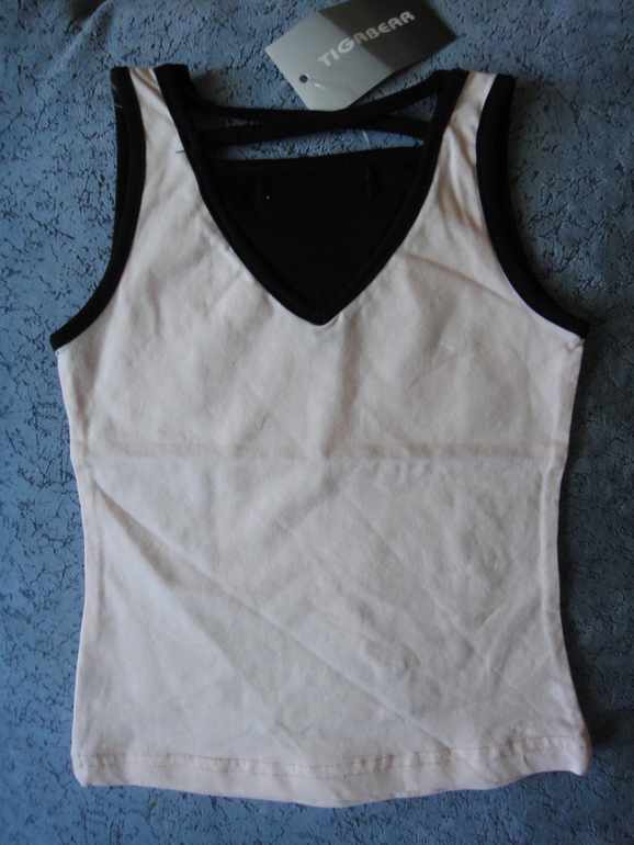 Для мальчиков и девочек.Размеры 80-140. Цены от 155 до 600.Все новое.Москва.