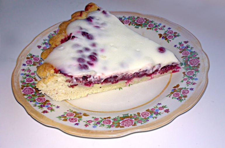 Пирог с брусникой