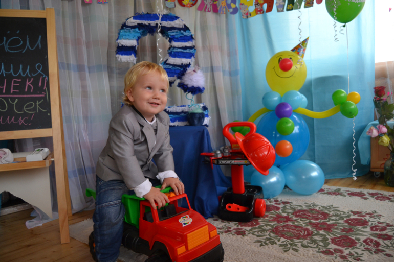 Наши 2 годика (много фото)