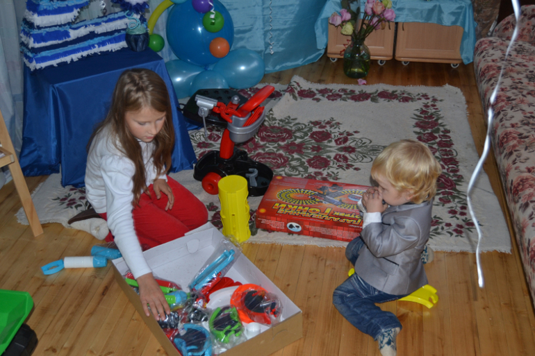 Наши 2 годика (много фото)