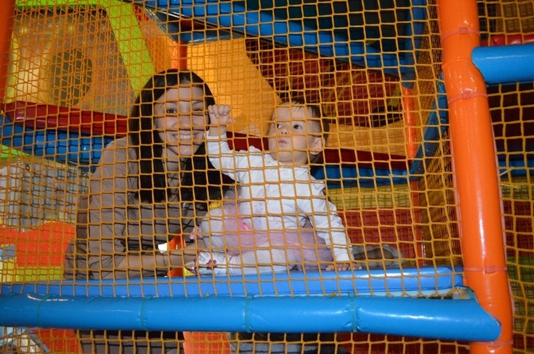 Вот и нам исполнился годик)