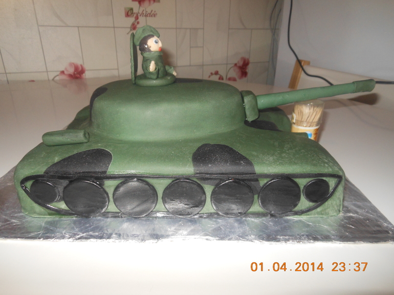 Торт ТАНК