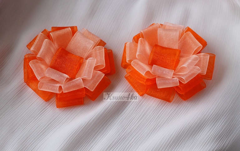 8 Марта - 8 бантиков... или мой подарок доченьке!