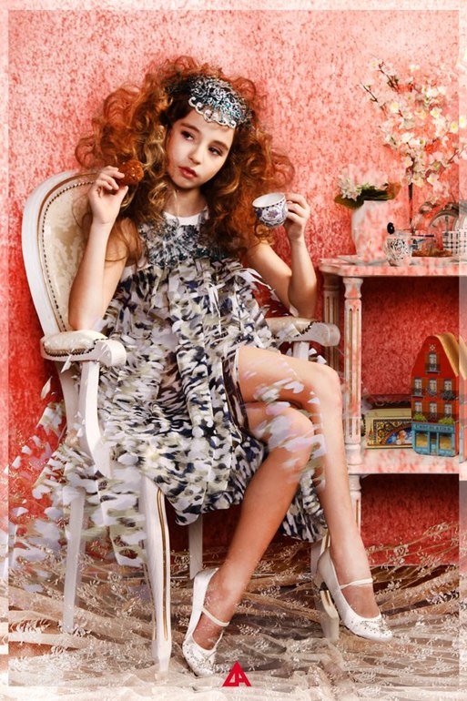 Нарядные платья из мастерской Алисы Неороновой ( Российский дизайнер) на 10 лет