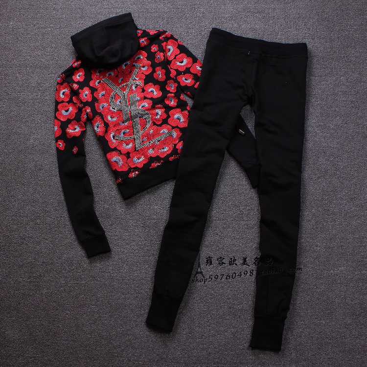 Красивые спортивные костюмы от 1500р!