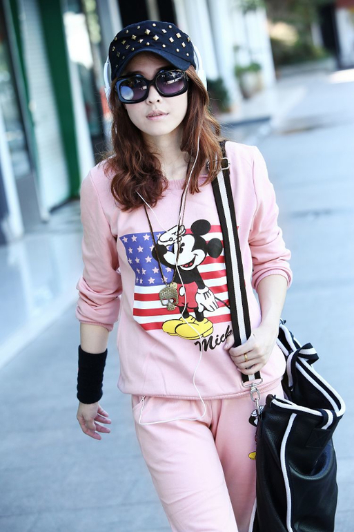 Красивые спортивные костюмы от 1500р!