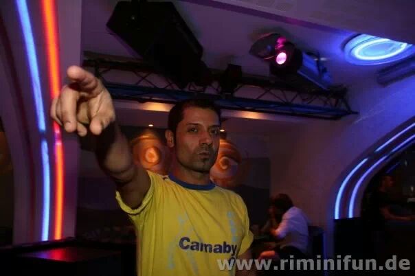 Сколько лет дадите этому мужчине? )