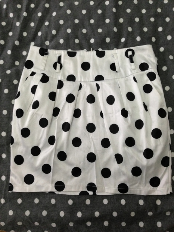 кароткая юбка очень красивые ТЛ 34 см ДЛ 34-38 см всего 2000 рублей