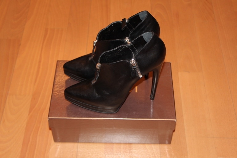 Добавила!!!Брендовые туфли Versace, Dior, Christian Louboutin, Miu Miu