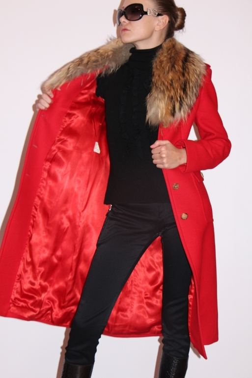 Пальто Mikhael Kors первая линия, и Emilio Pucci 100%оригинал.