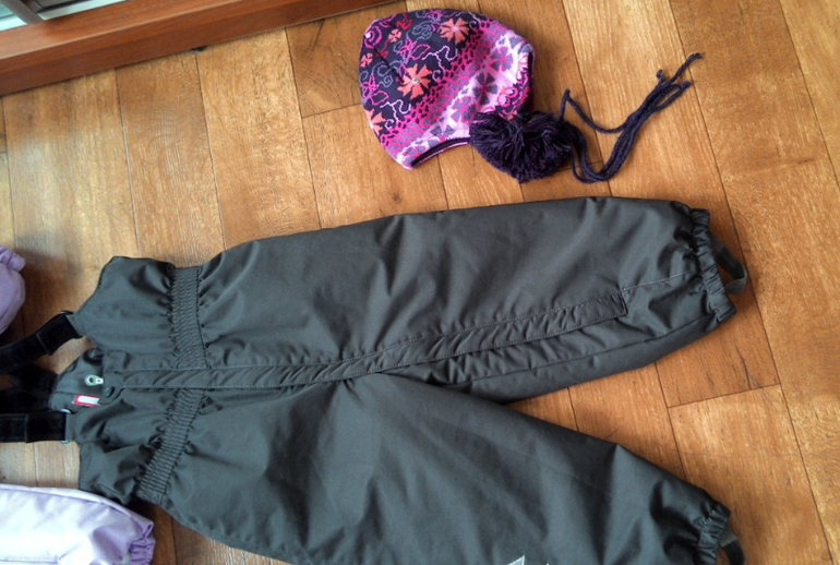 Комплект Зима Reima р92+ поддева+шапка Цена за все 2500!!! Почта за мой счет!!!Бронь