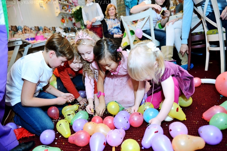 Годовасие Евунделя. Часть вторая - торжественная. Принцесс Пати.