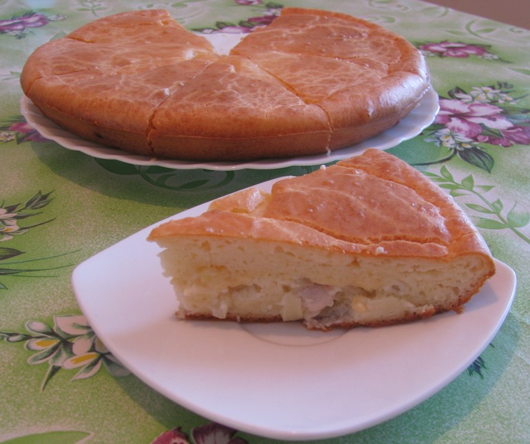 Пирог с курицей и сыром