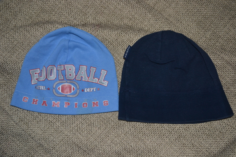 Шапочки для мальчика. Москва, Бутово, почтой не меняюсь!