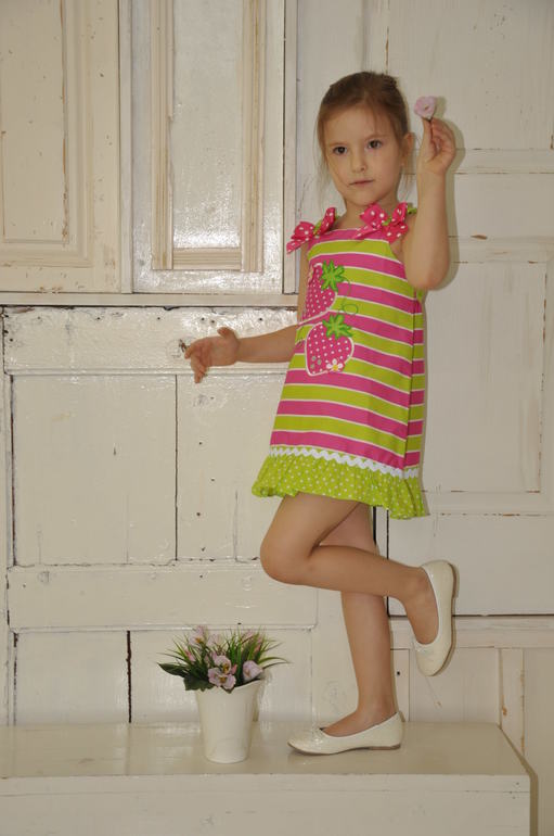 Красота для девочек: платья, шапочки, аксессуары