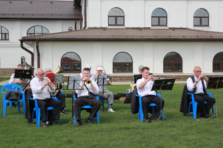 Наше первомайское_Конный парк РУСЬ