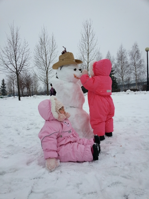 Наш почти новогодний снеговик