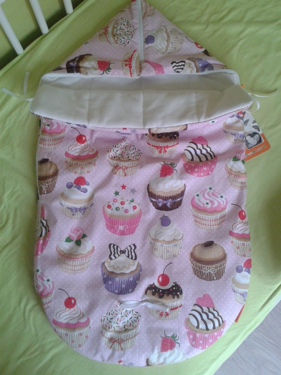 Что одеть завтра на выписку? СПб.