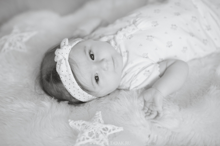 Полинка 7,5 месяцев