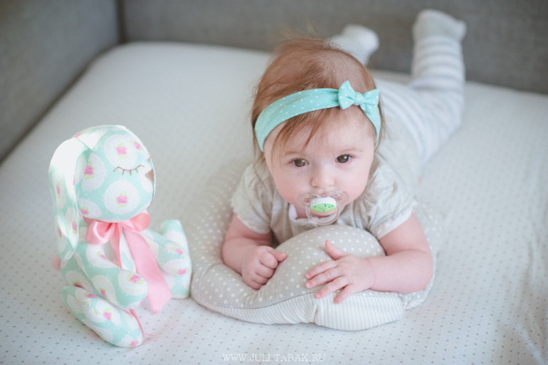 Полинка 7,5 месяцев