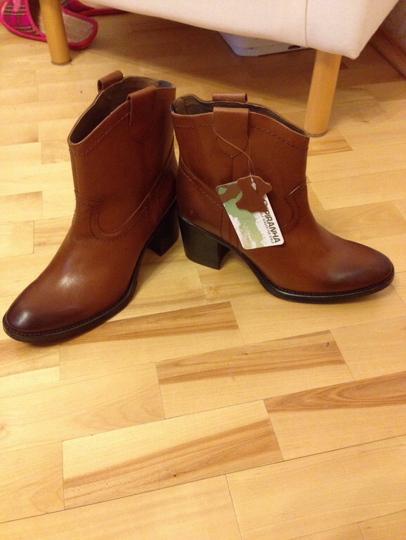 Женские ботинки-казаки Ральф рингер