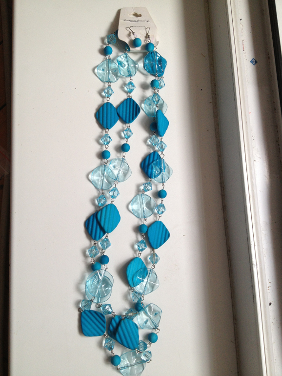 Много камней и бижутерии (отредактировала)