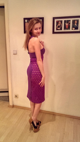 Платье Versace.