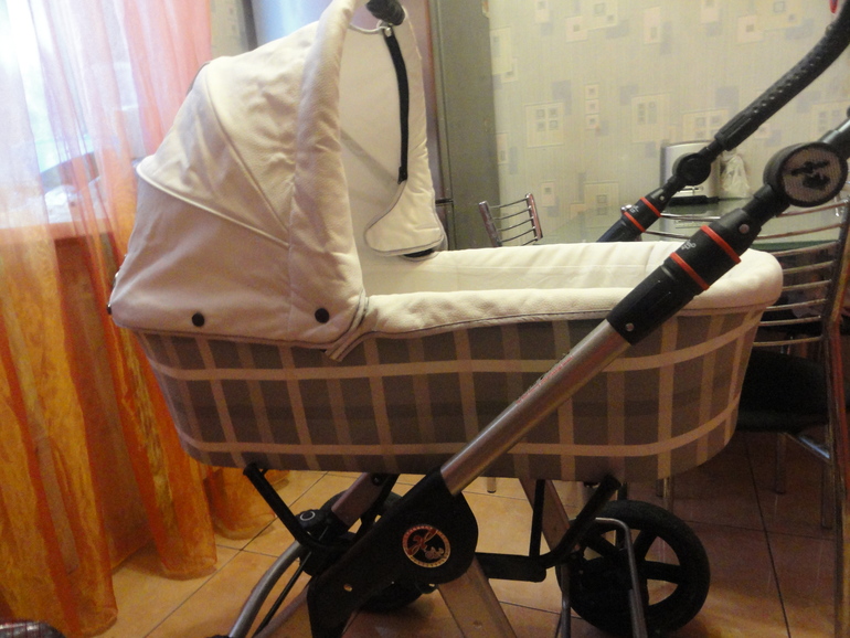 Продаю Коляска 2 в 1 Hartan Racer GT белая кожа