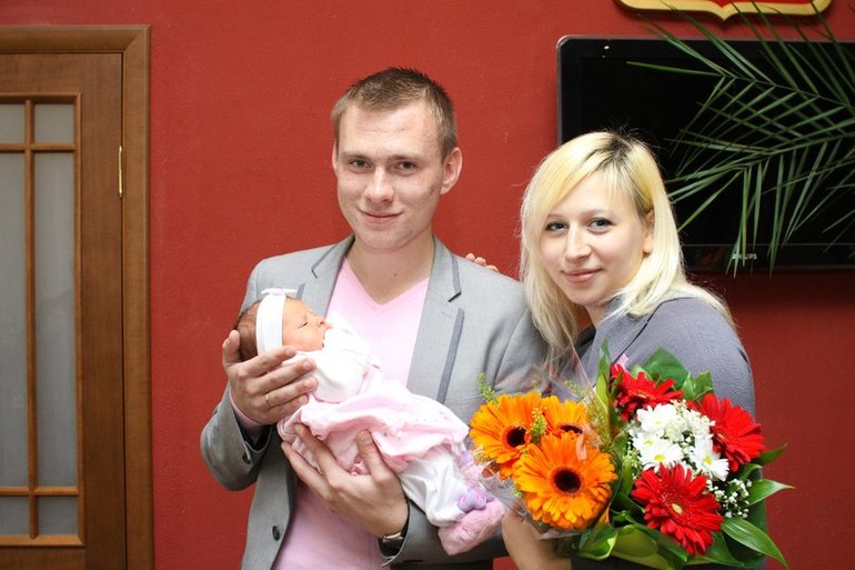 Нам 1 годик