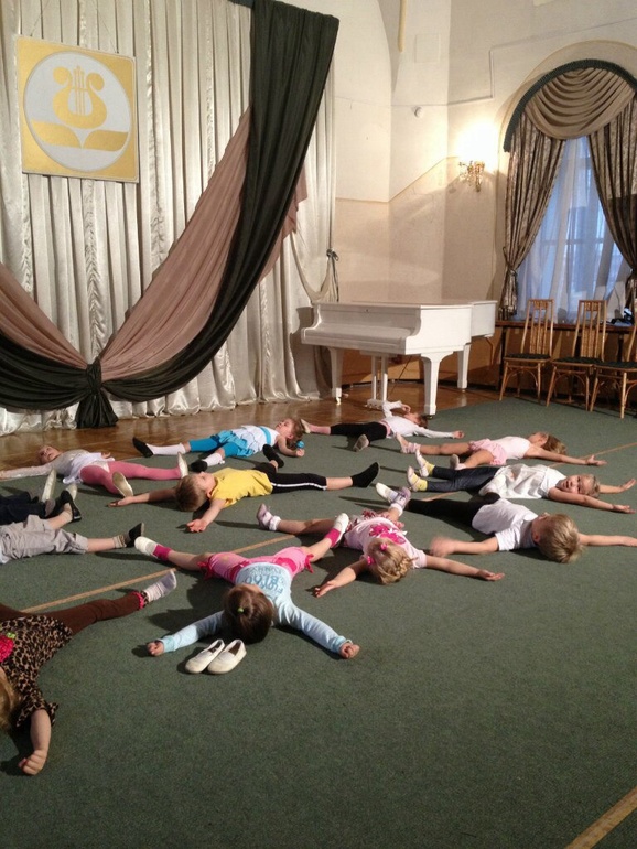 Элиночка)) 6 лет....