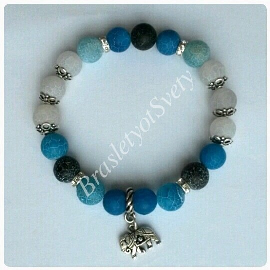 Браслеты с именами из натуральных камней