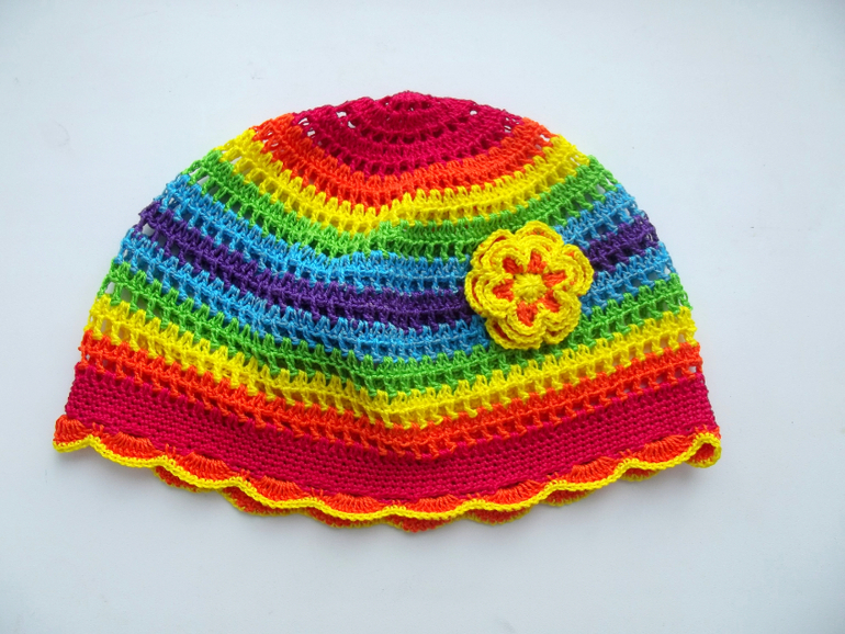 Радужная шапулька)))