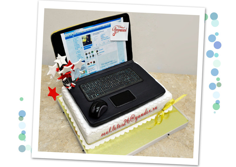 Торт в виде ноутбука или компьютера фото
