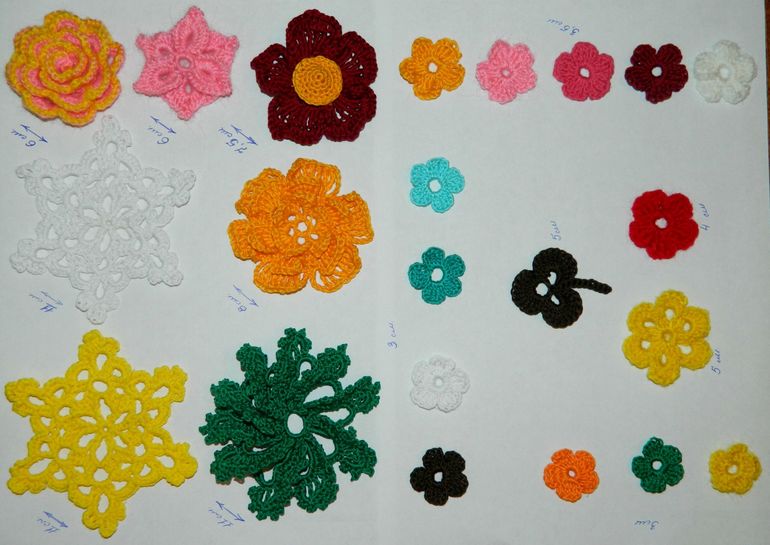 Вязанные цветочки.