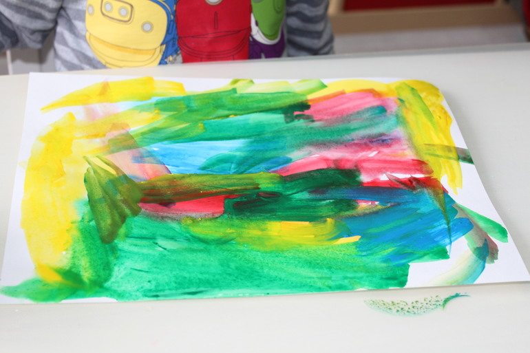 Вот и пошли мы по дороге с музыкой.